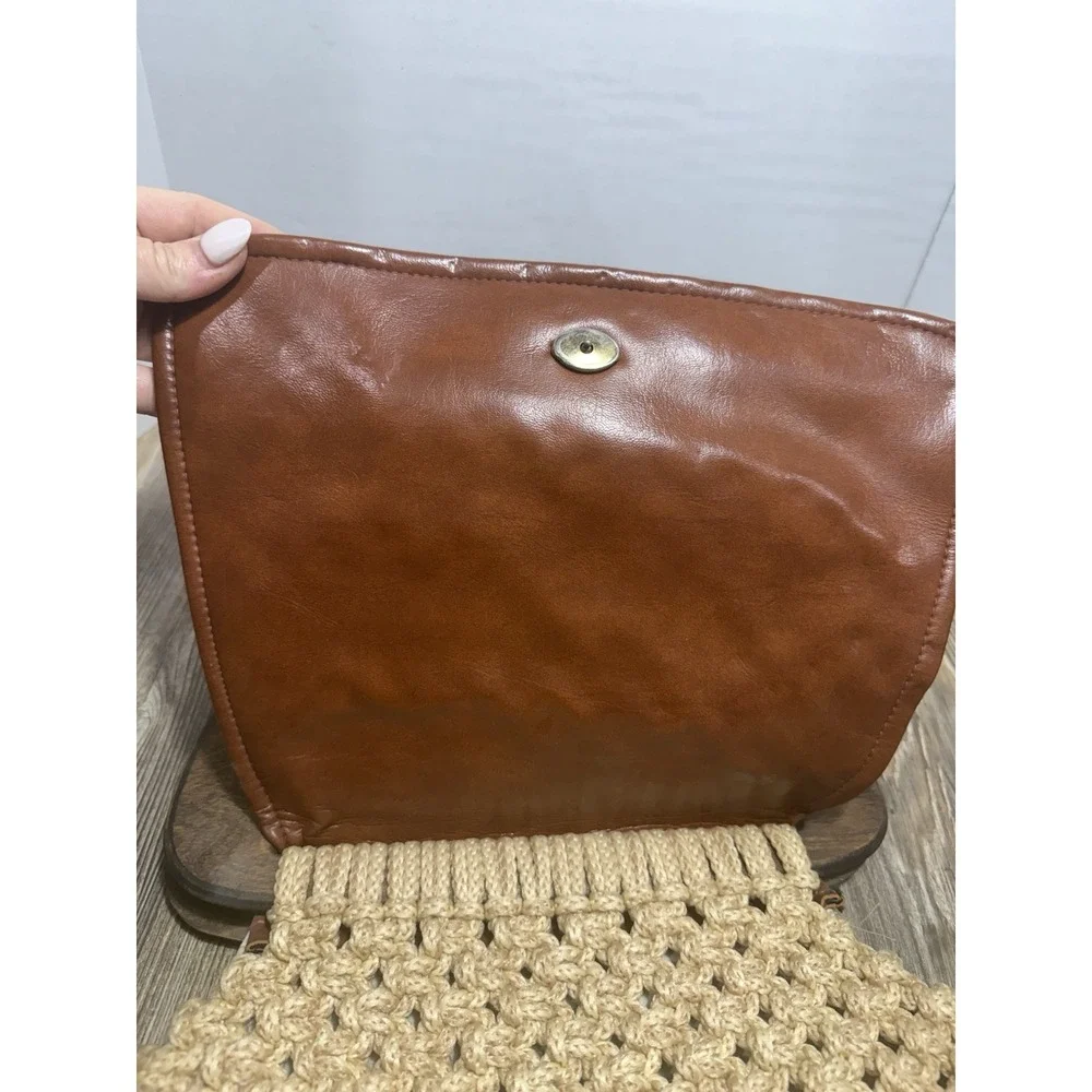 Vintage Boho Macrame Handbag Butterfly Embroidered‎ Wood Handle Brown Tan Bag